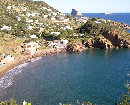 Panarea Cala degli Zimmeri~1